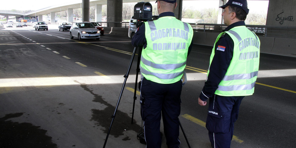 VOZAČI SMANJITE GAS! U toku je međunarodna policijska akcija kontrole brzine „Spid Maraton“
